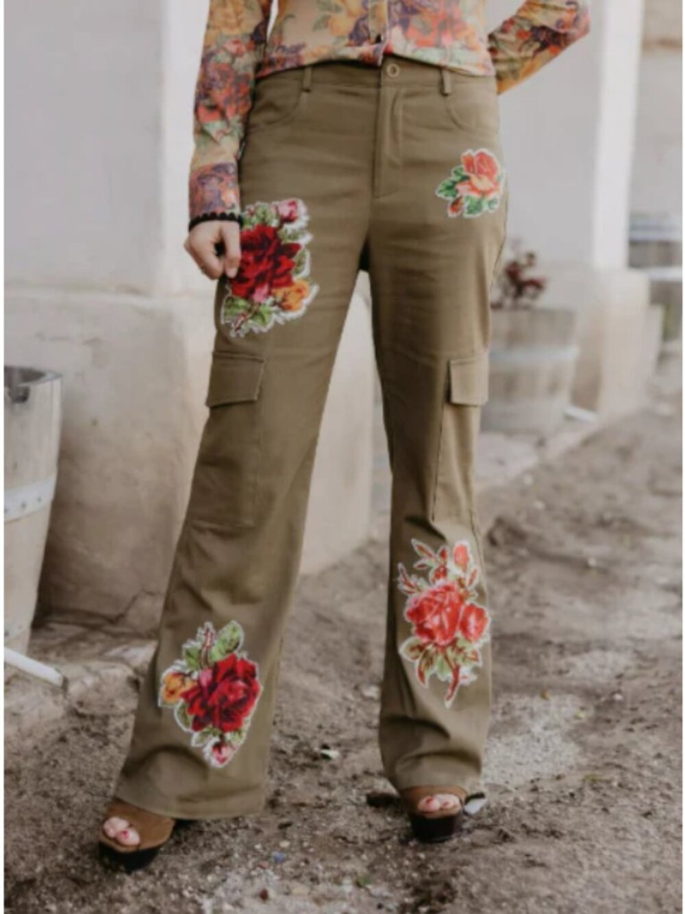 NWT Rodeo Quincy Ranchero De Flores Pant - XL